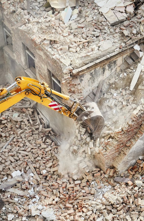 Comment réussir la démolition de bâtiment à Toulouse ?